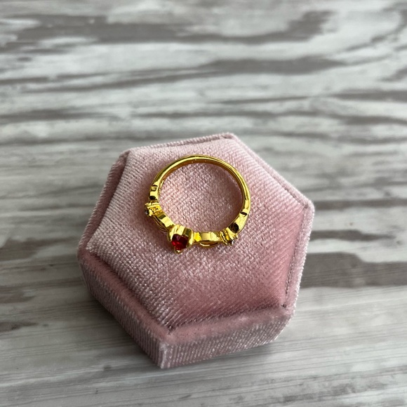 Red/Gold Ring - Size 5 - Picture 3 of 3